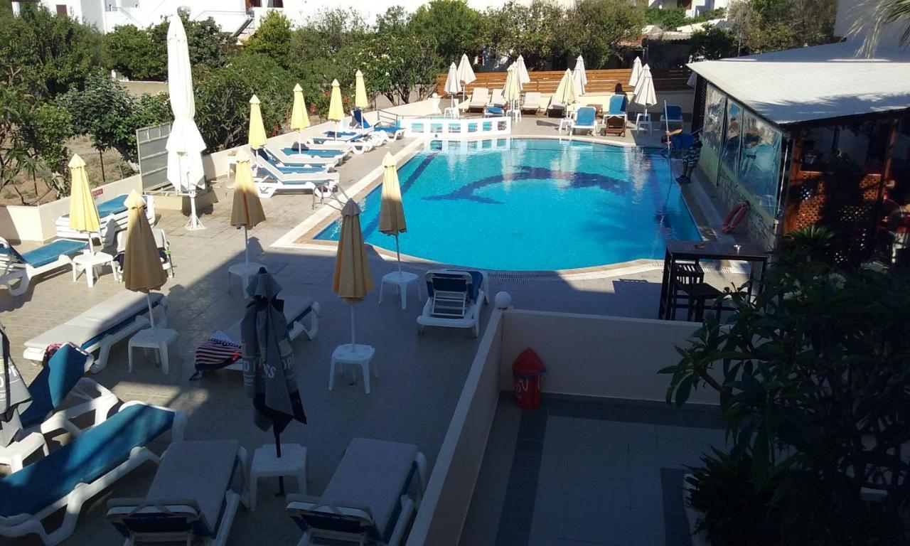 Summer Memories Aparthotel Pefki  Exterior photo